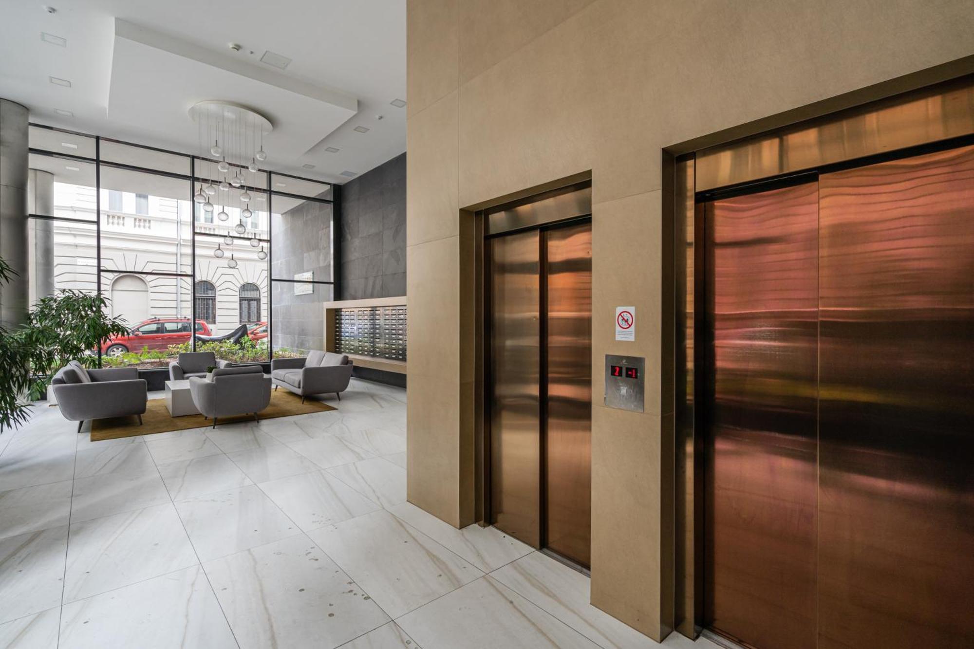 Blooming Budapest Apartment With Free Underground Parking Esterno foto